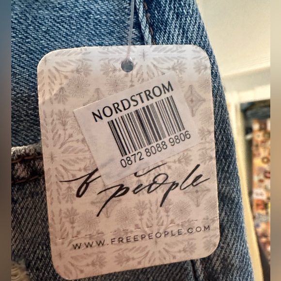 We The Free Denim Shorts, size 31R - Picture 3 of 6